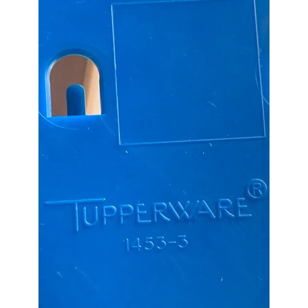 Tupperware Key Hooks/Holders Hanger Wall Racks Blue Gray Orange 1453